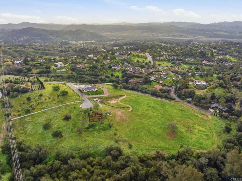 3600 Linda Vista, Fallbrook, CA 92028 - Main photo, Fallbrook, CA