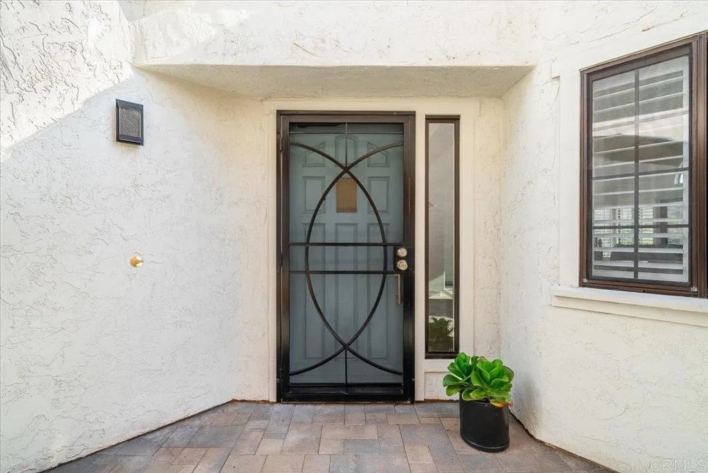29114 Laurel Valley Drive, Vista, CA 92084 - Photo 5 of 75, Vista, CA