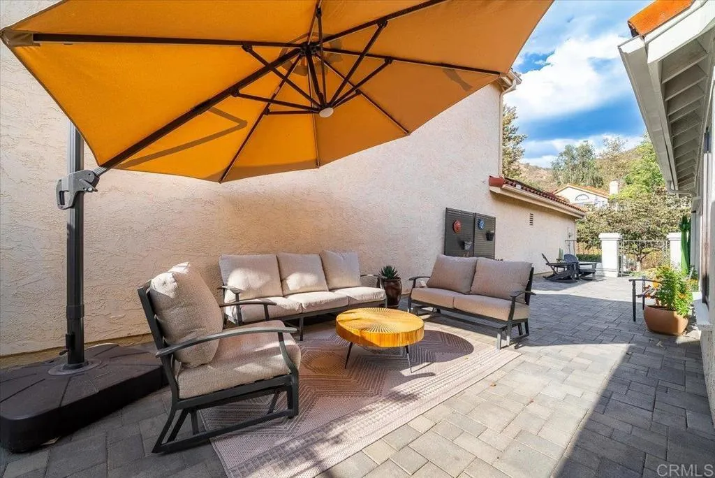 29114 Laurel Valley Drive, Vista, CA 92084 - Photo 4 of 75, Vista, CA