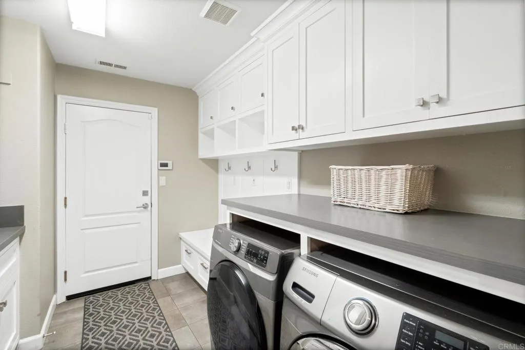 https://cdn.realtyfeed.com/cdn/127/307072926/5741114543b053a8f2cc76c52b5d8289.webp