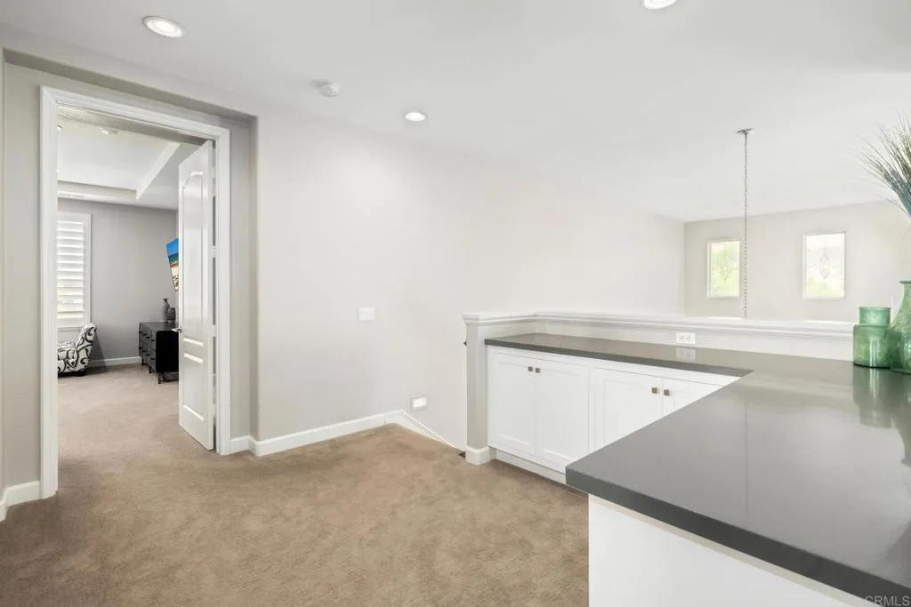 https://cdn.realtyfeed.com/cdn/127/307072926/920b3ad8366deb6262b003c7a5132aa3.webp