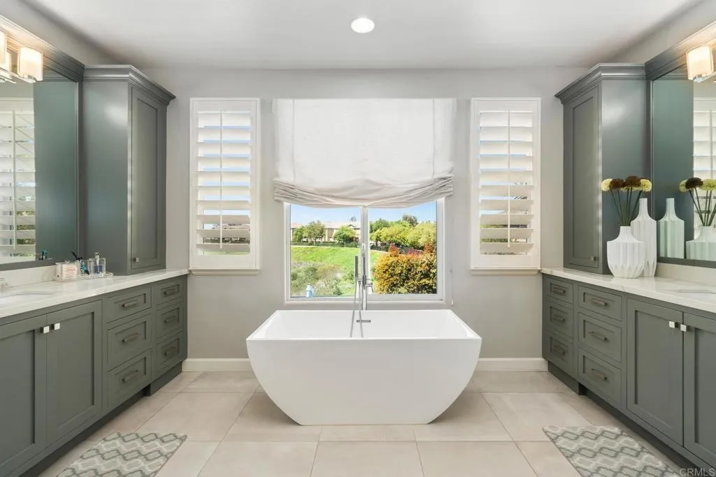 https://cdn.realtyfeed.com/cdn/127/307072926/e8707b9f8cfd32954edb57b5287d3fe6.webp