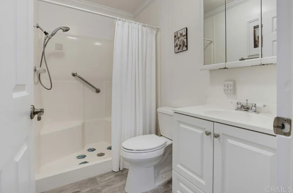https://cdn.realtyfeed.com/cdn/127/307072960/9042125d6d230eb320938c259a2a04e1.webp