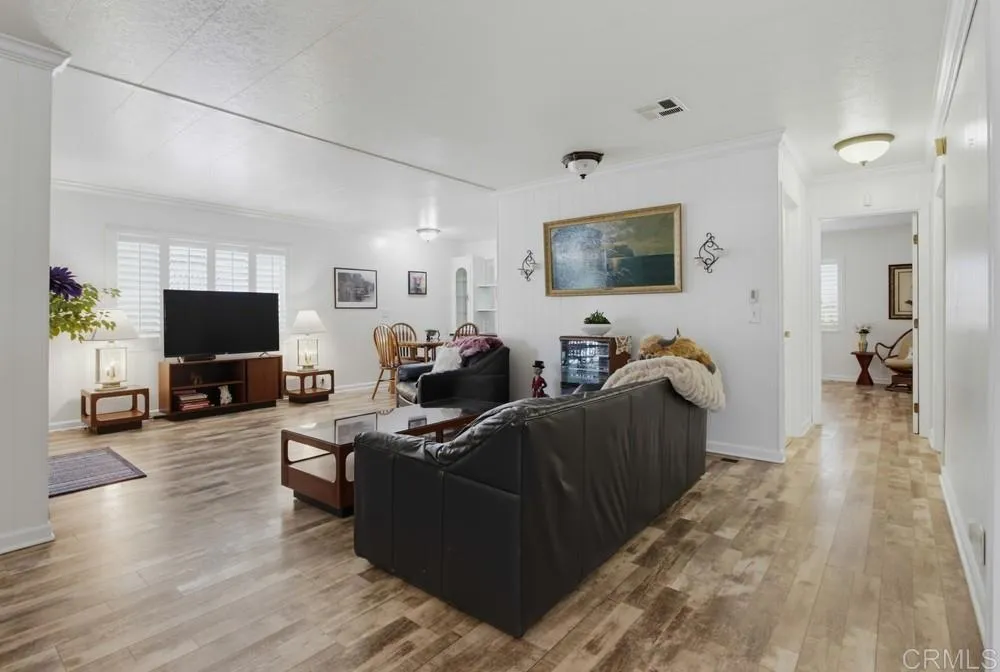 https://cdn.realtyfeed.com/cdn/127/307072960/d5c7b7455b545b031f3f4b9ae4c56bd2.webp