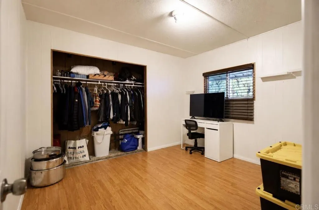 https://cdn.realtyfeed.com/cdn/127/307072961/f33109f08bea355fda1e6fef96a9554c.webp