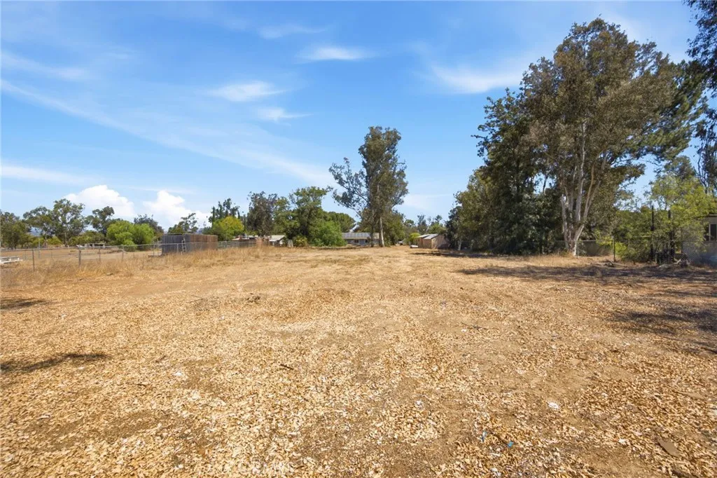 https://cdn.realtyfeed.com/cdn/127/307073037/1148ae63d369dc22cd9f57762a585f0f.webp