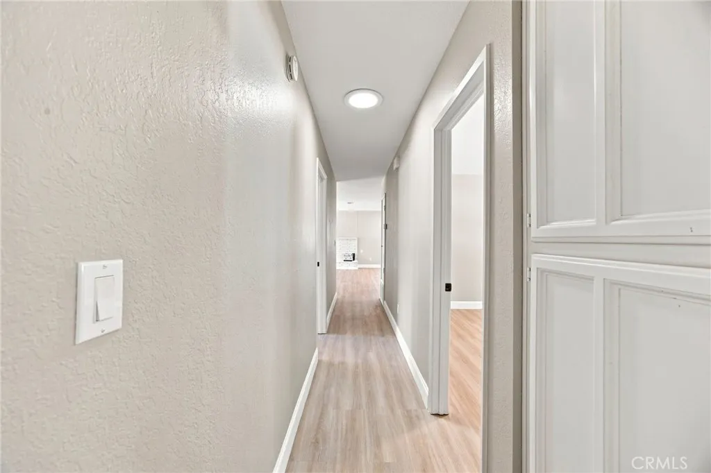 https://cdn.realtyfeed.com/cdn/127/307073037/1f4b4697d63028ef016275f8ac85fc0c.webp