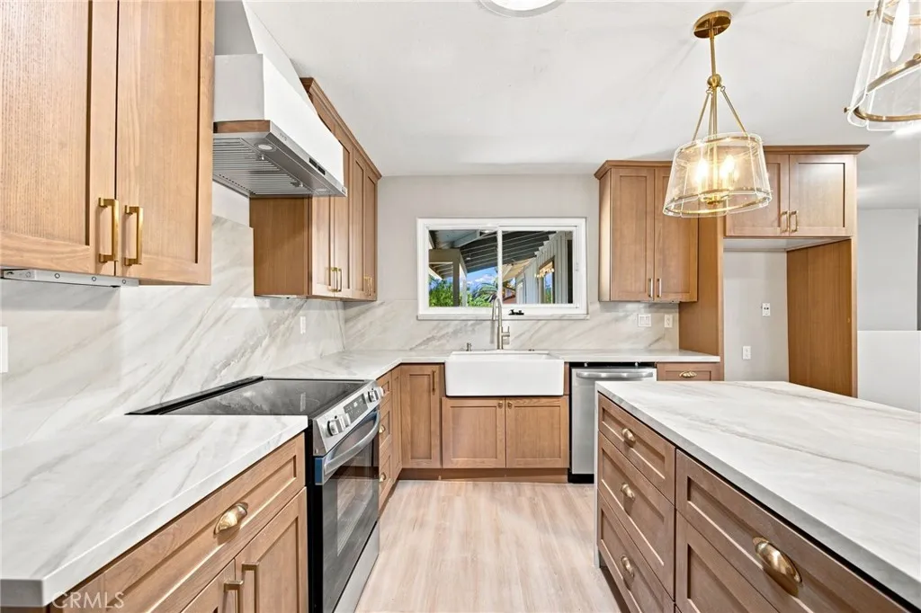 https://cdn.realtyfeed.com/cdn/127/307073037/c9a263a2b01b60a417c95f2adc6bac2e.webp