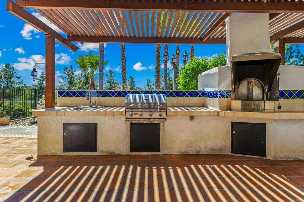 https://cdn.realtyfeed.com/cdn/127/307073043/08b00dfefba610fc34a0817c23545556.webp