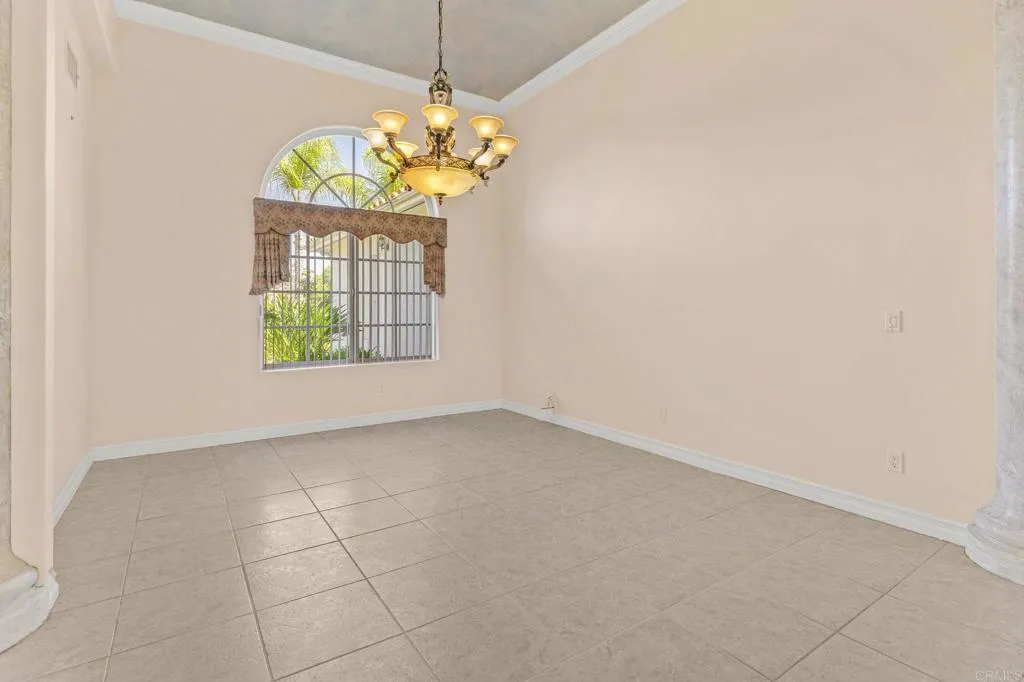 https://cdn.realtyfeed.com/cdn/127/307073043/aa3f7cab7ab76a366d8360284b037a50.webp