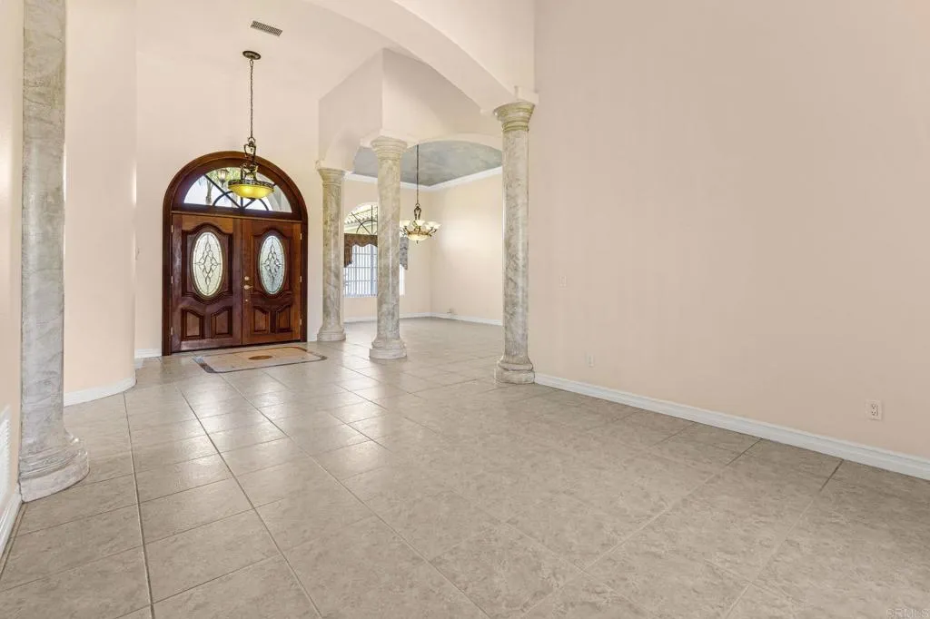 https://cdn.realtyfeed.com/cdn/127/307073043/e705607b331542a842a0c18eee01378c.webp