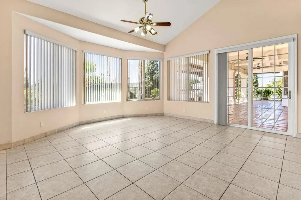https://cdn.realtyfeed.com/cdn/127/307073043/fb6e623d692005359fba77fdf5c37448.webp