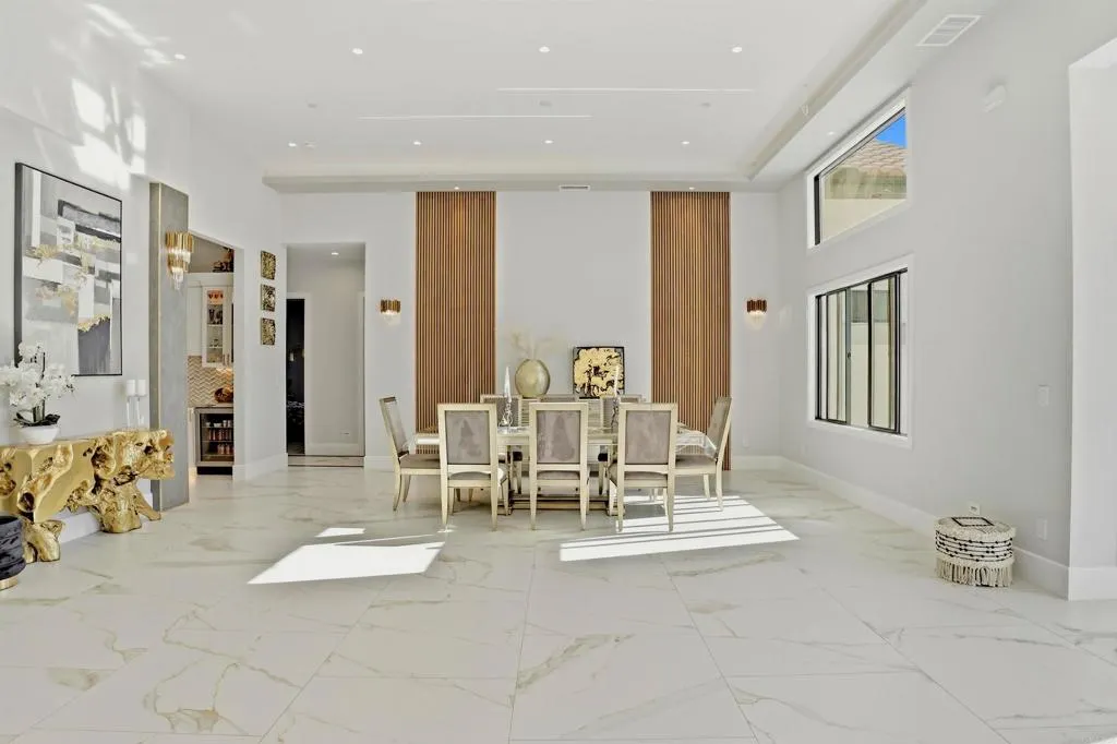 https://cdn.realtyfeed.com/cdn/127/307073047/e11aab5992a8e3407177e5b665560acb.webp