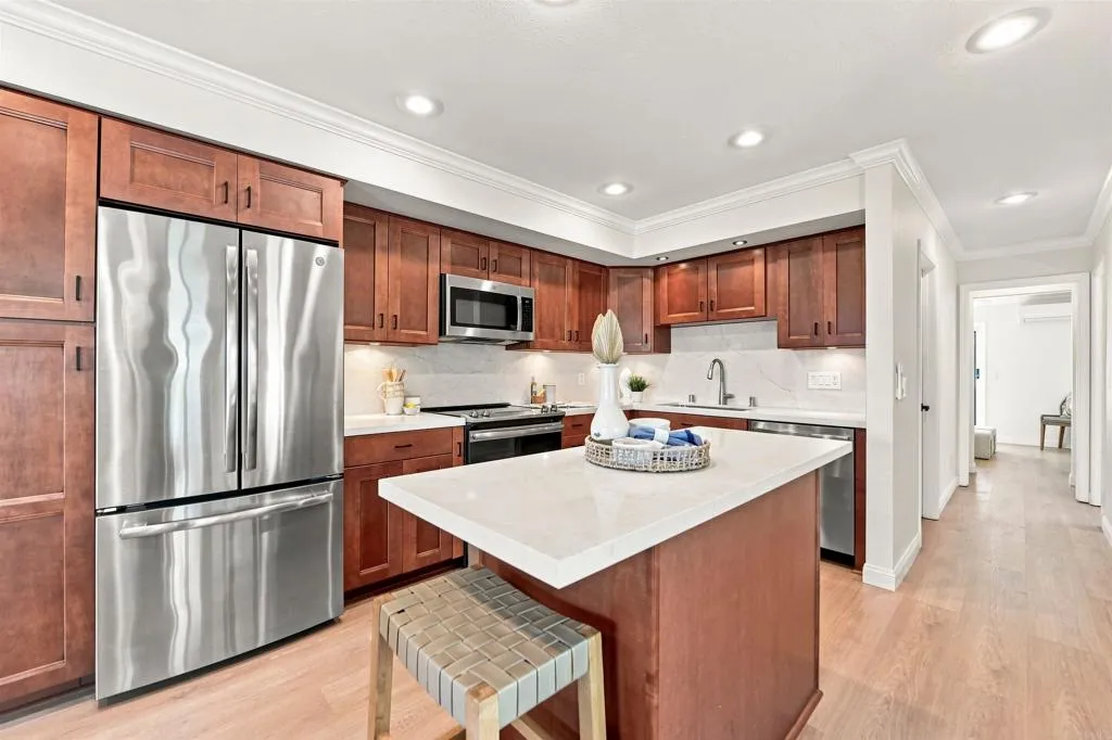 https://cdn.realtyfeed.com/cdn/127/307073063/1fc29ba935fba82d411a0cf8c171e686.webp