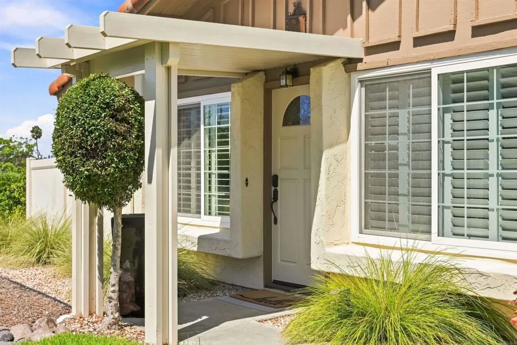 https://cdn.realtyfeed.com/cdn/127/307073063/48920db37ca2bd034d53884e08304efb.webp