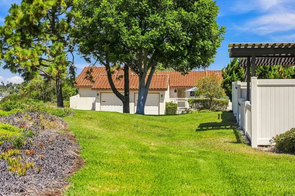 https://cdn.realtyfeed.com/cdn/127/307073063/5b4fd630895f3ec5d82a9e8a39ba611d.webp