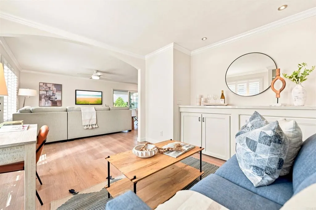 https://cdn.realtyfeed.com/cdn/127/307073063/6e13d6ed0d706bacc9d53f373f7df2b4.webp