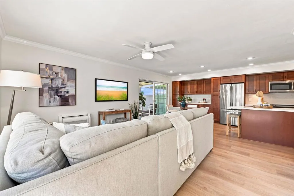 https://cdn.realtyfeed.com/cdn/127/307073063/a4f2f4ac1a19c2975e0b1d68a4e2dec3.webp