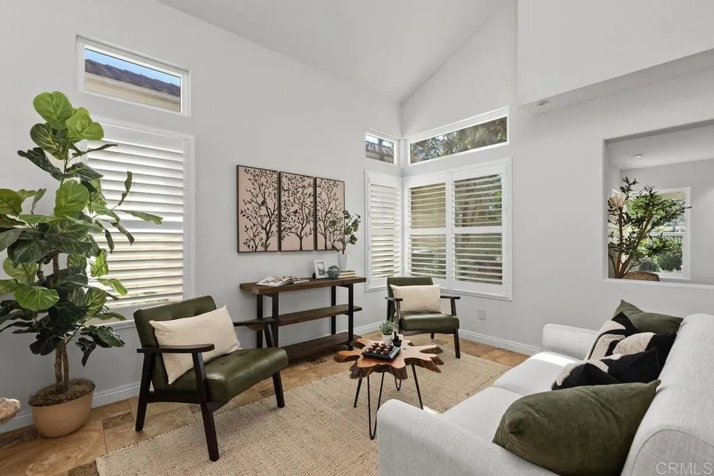https://cdn.realtyfeed.com/cdn/127/307073064/c79609b3b8a3a053052c567b1d77e785.webp