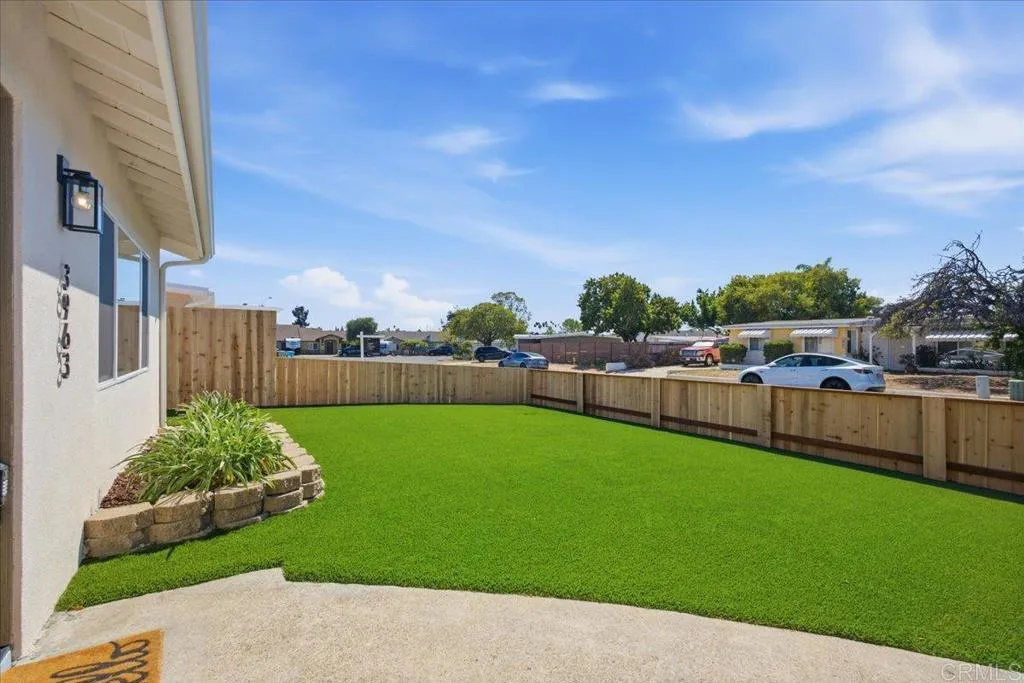 https://cdn.realtyfeed.com/cdn/127/307073176/3a5e83f520642d0b2c3a304d3caadab8.webp