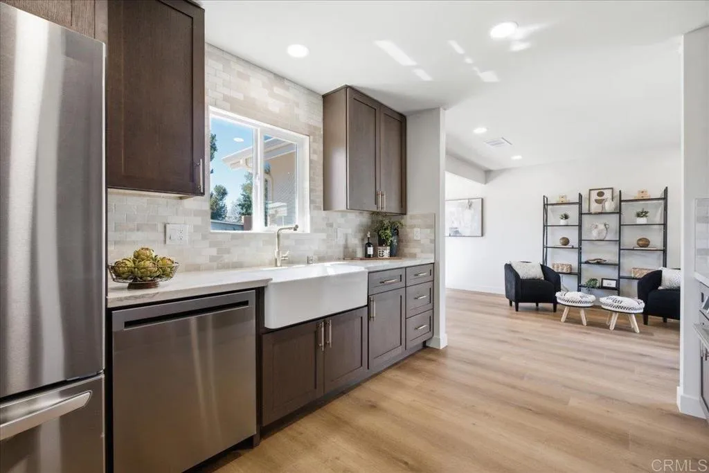 https://cdn.realtyfeed.com/cdn/127/307073176/41d61b9b7a7569918e63330937445e3a.webp