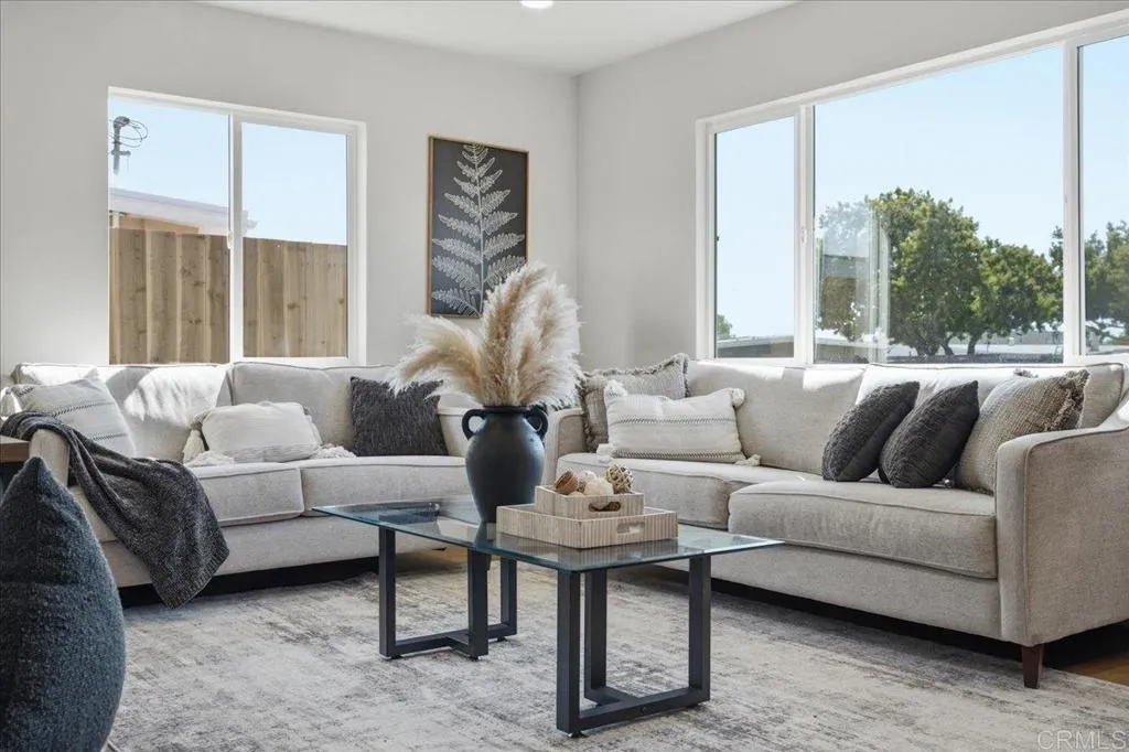 https://cdn.realtyfeed.com/cdn/127/307073176/bb70520462f5246e854f1d14f2a9dee0.webp