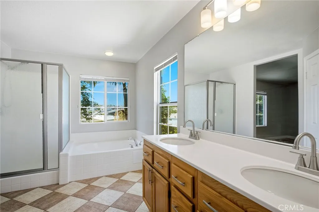 https://cdn.realtyfeed.com/cdn/127/307073191/6adc931b2b8f4906942b4104d641dabc.webp