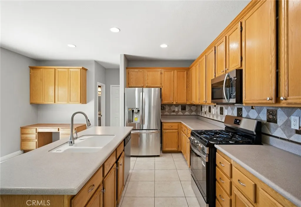 https://cdn.realtyfeed.com/cdn/127/307073191/884d8e490801ff2c977aa56ee69ac21e.webp