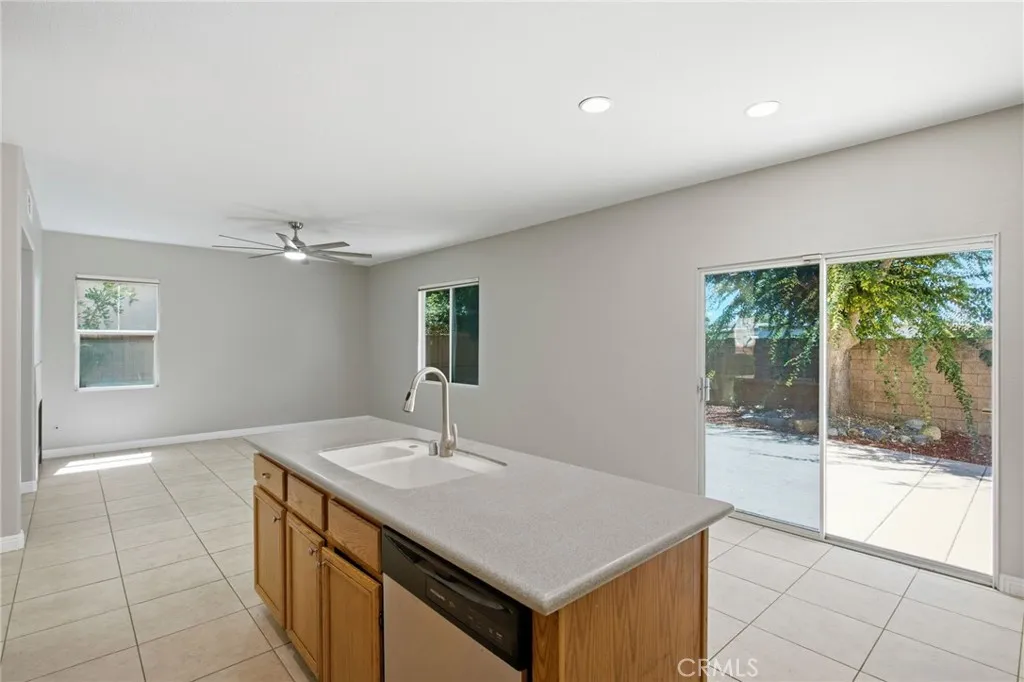 https://cdn.realtyfeed.com/cdn/127/307073191/e0548036349b1f46ceaa2d73397ad4a5.webp