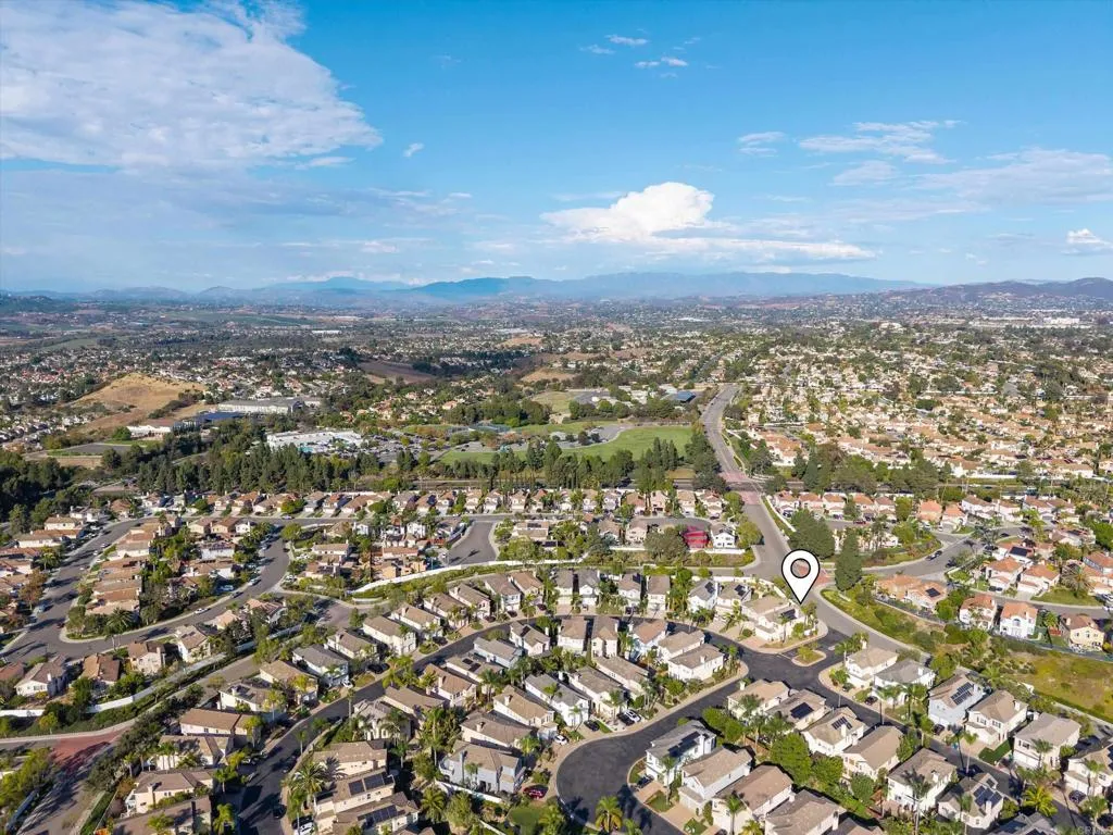 https://cdn.realtyfeed.com/cdn/127/307073251/57aff0d40bbea190bcb578f3069e3177.webp