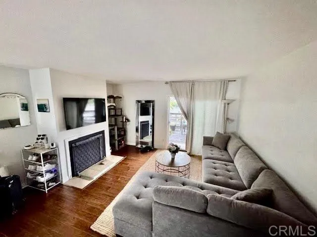 https://cdn.realtyfeed.com/cdn/127/307073280/503a7ed5d41e97c69fce3fa9696754b8.webp