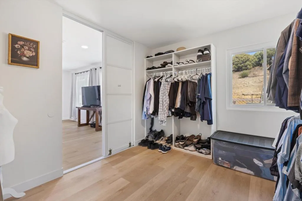 https://cdn.realtyfeed.com/cdn/127/307073287/130d400ea2ee8627ce0a065e8650751c.webp