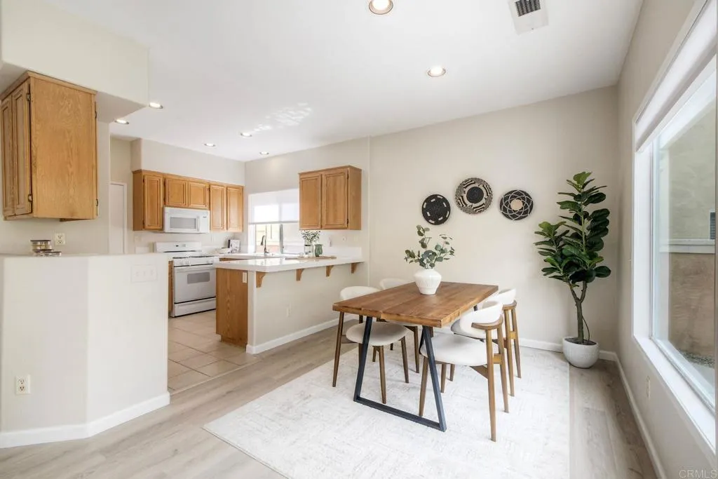 https://cdn.realtyfeed.com/cdn/127/307073319/3719fc6f1418e0e22b2a47eb4682ee27.webp