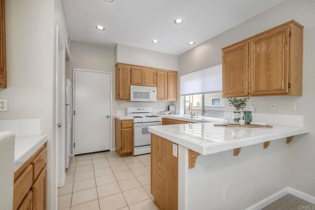 https://cdn.realtyfeed.com/cdn/127/307073319/f4cb4085189e99d8ccbad5d0af282451.webp