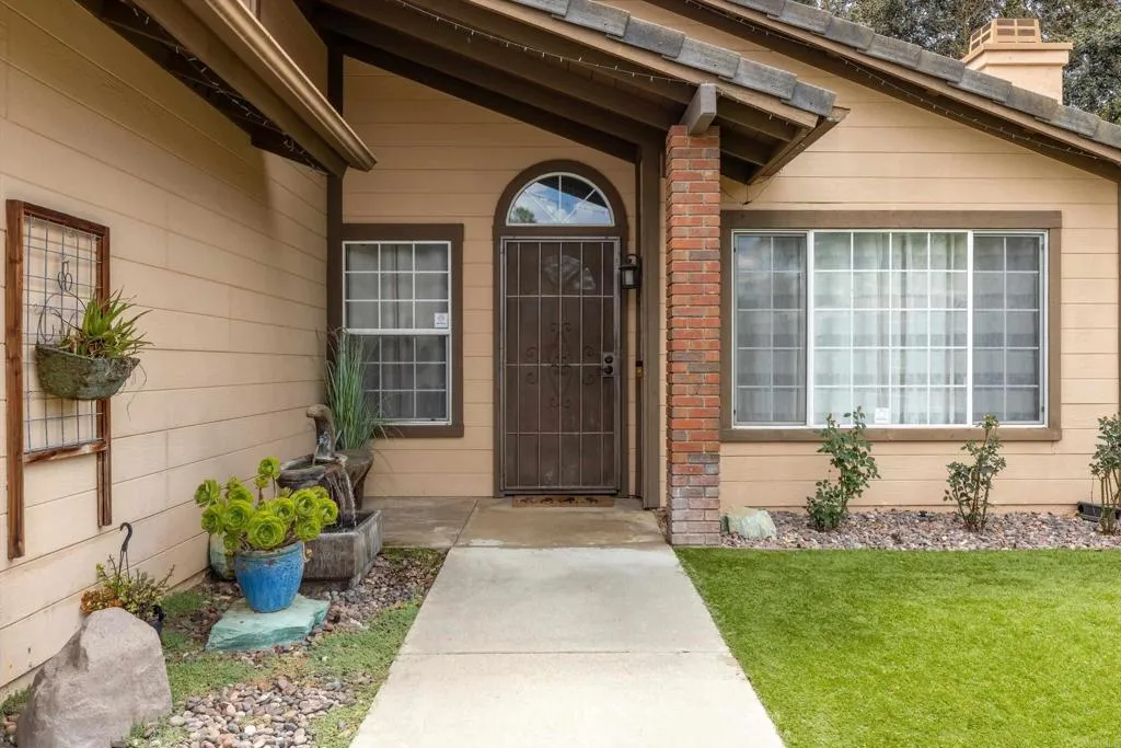 157 S Mercedes Road, Fallbrook, CA 92028 - Photo 4 of 45, Fallbrook, CA