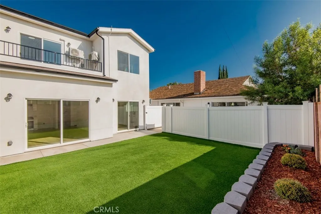 North Hills, CA 91343
