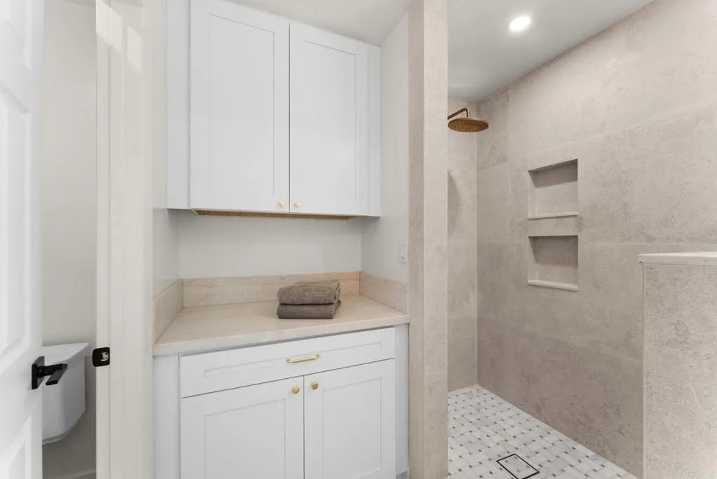 https://cdn.realtyfeed.com/cdn/127/307073405/ce3fc9679a92b0e5c4026ee6cef42850.webp