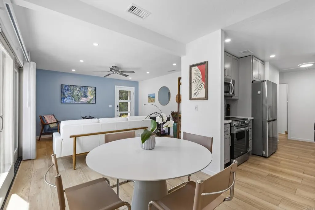 https://cdn.realtyfeed.com/cdn/127/307073436/30ab050a465e6e5de89626d190f00040.webp