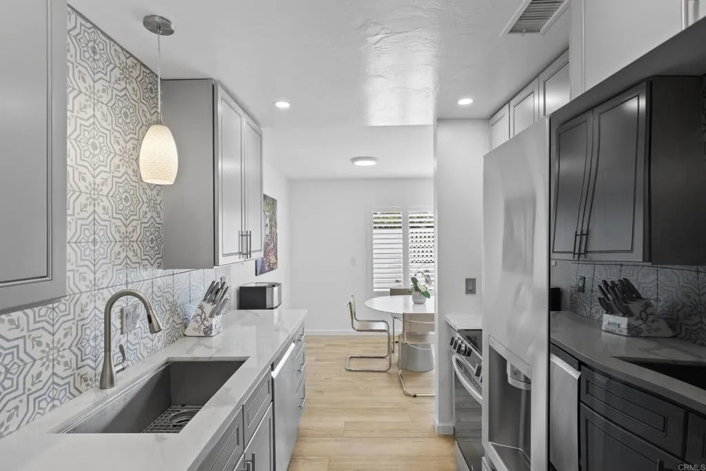 https://cdn.realtyfeed.com/cdn/127/307073436/66914c84311d0631b6a3fa7732a299d1.webp