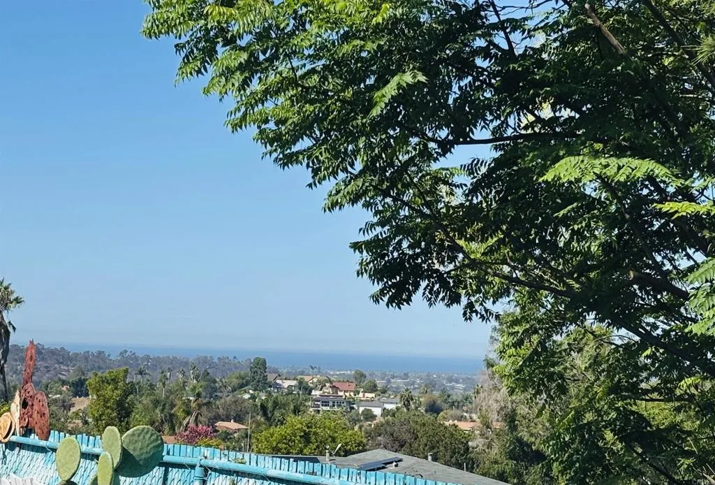 https://cdn.realtyfeed.com/cdn/127/307073439/8d30764b311651784e0e56a20347f609.webp