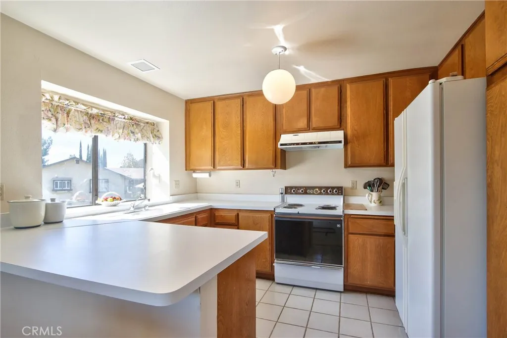 https://cdn.realtyfeed.com/cdn/127/307073511/238a7fee73599660b7f54ae90bda0f15.webp