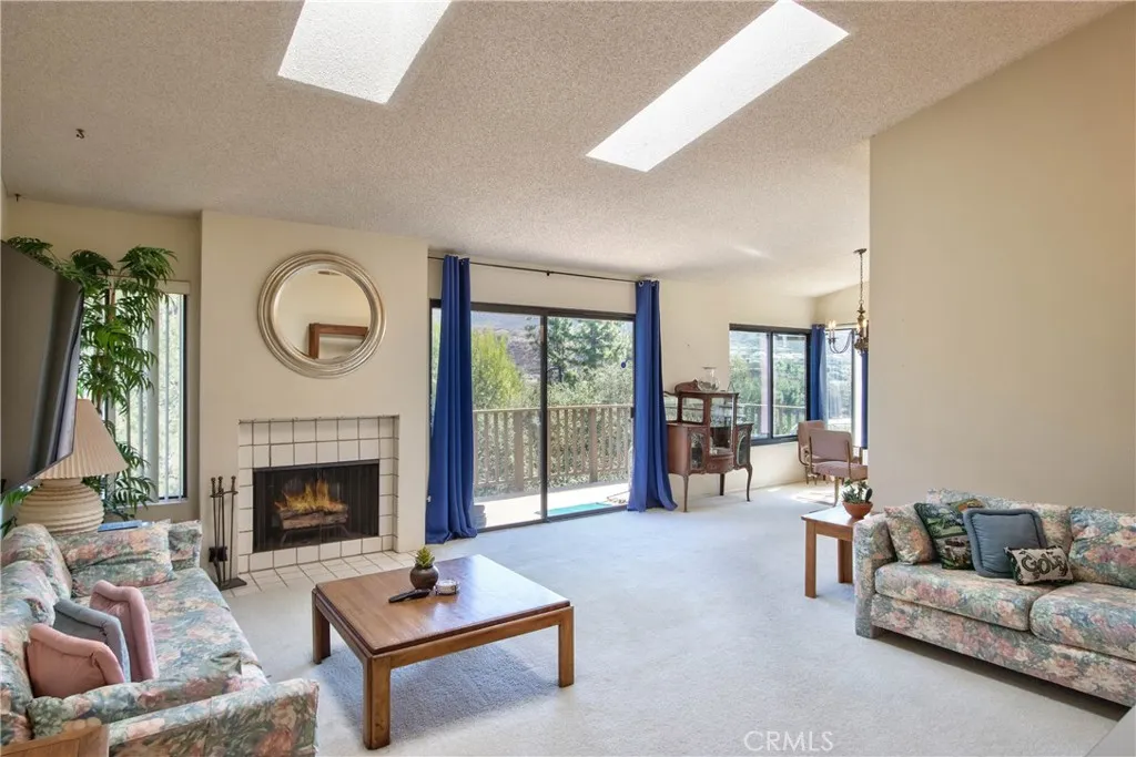 https://cdn.realtyfeed.com/cdn/127/307073511/893584d03d0832a5d2959c7e93aa65c8.webp