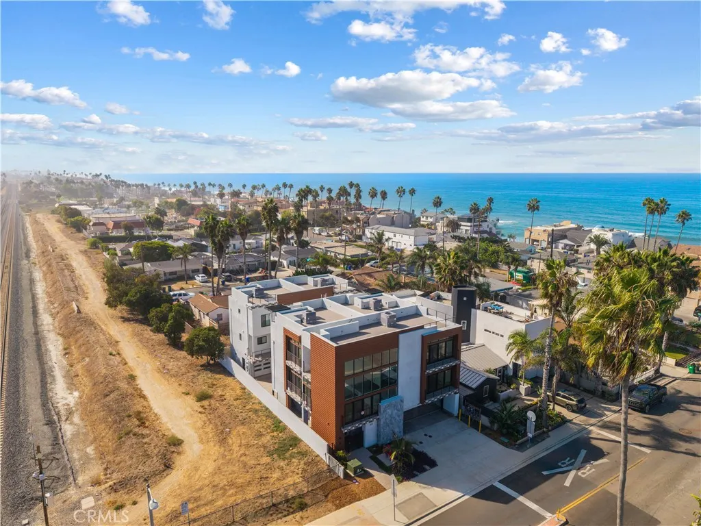 215 Oceanside Blvd Unit 5, Oceanside, CA 92054 - Photo 4 of 27, Oceanside, CA