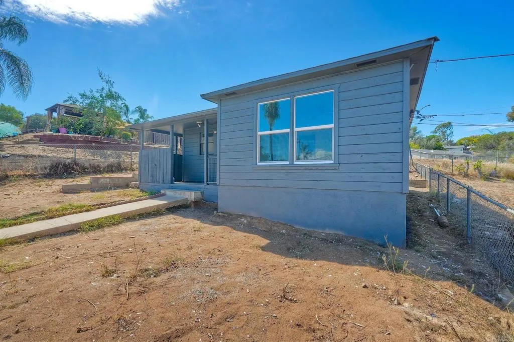 193 Pala Vista Drive, Vista, CA 92083 - Photo 3 of 23, Vista, CA