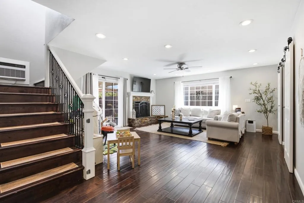 https://cdn.realtyfeed.com/cdn/127/307073645/31b07abc3792b7cc268b183b0446d7a5.webp