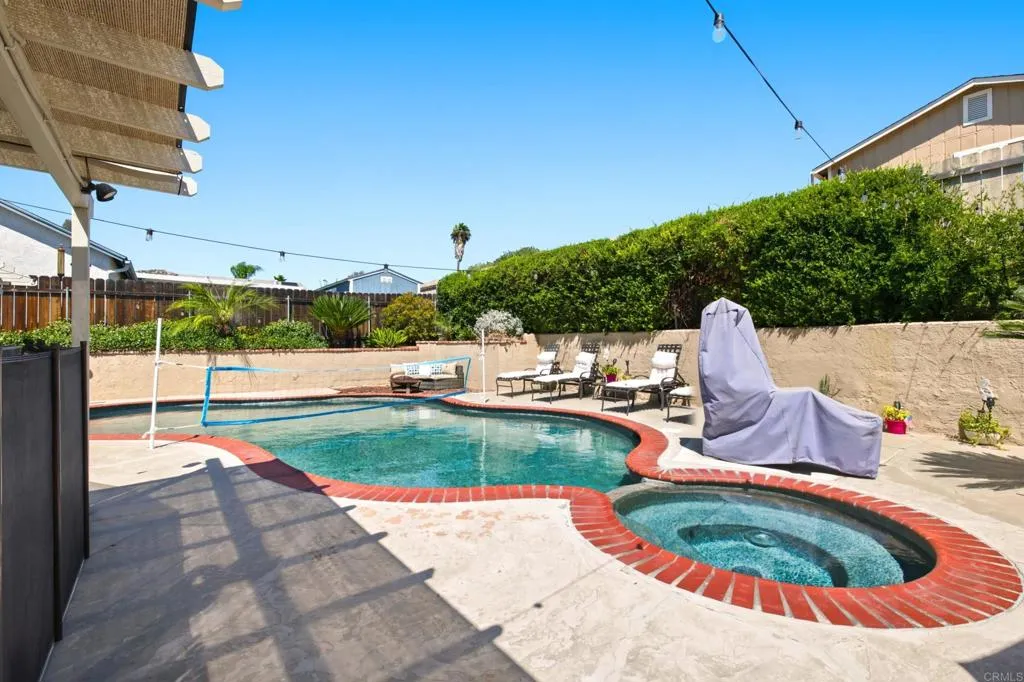 https://cdn.realtyfeed.com/cdn/127/307073645/93d2fae7034995159f879c55a93525aa.webp