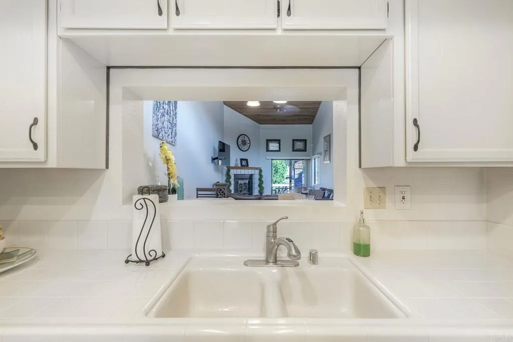 https://cdn.realtyfeed.com/cdn/127/307073648/57f06fc31ae6de46c2957a054eff5854.webp