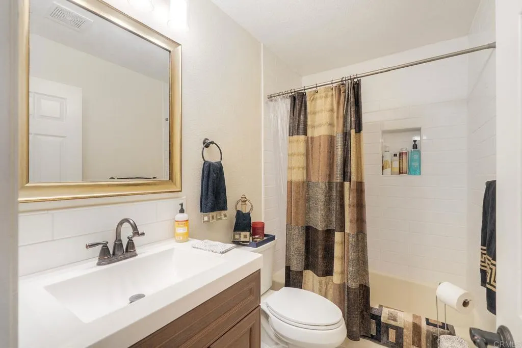https://cdn.realtyfeed.com/cdn/127/307073648/623cf209392a3b955493f7d1f445853e.webp
