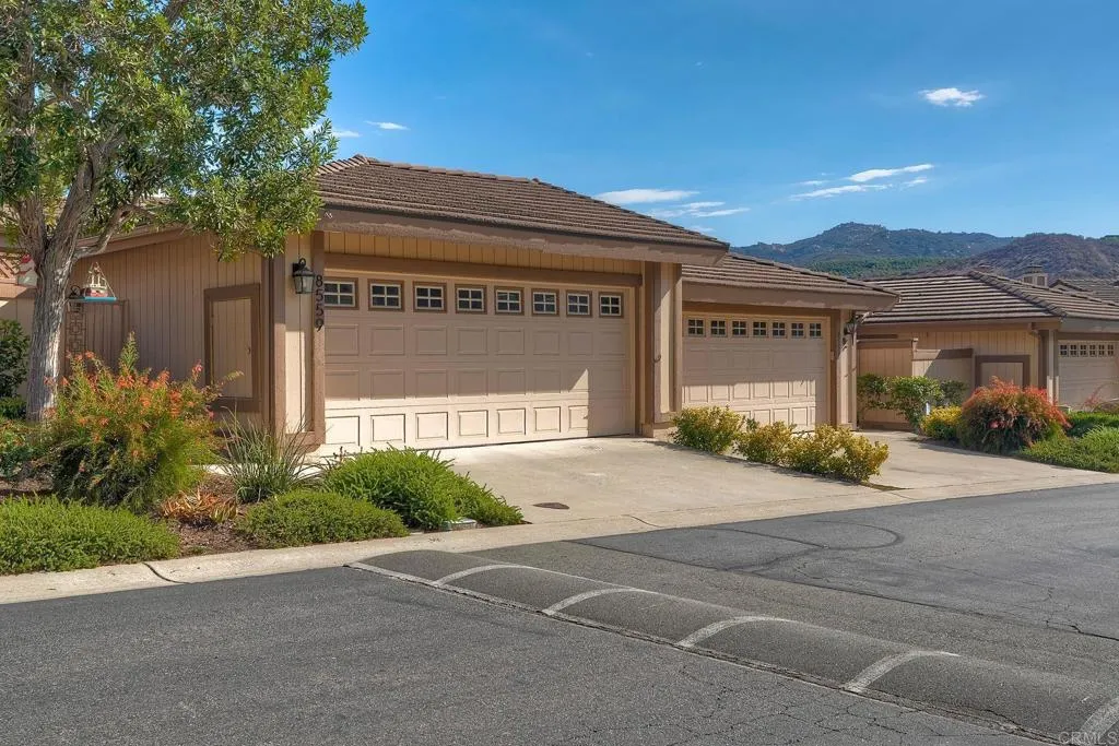 https://cdn.realtyfeed.com/cdn/127/307073648/883b4b9d547c1a8b9117838ccb328084.webp