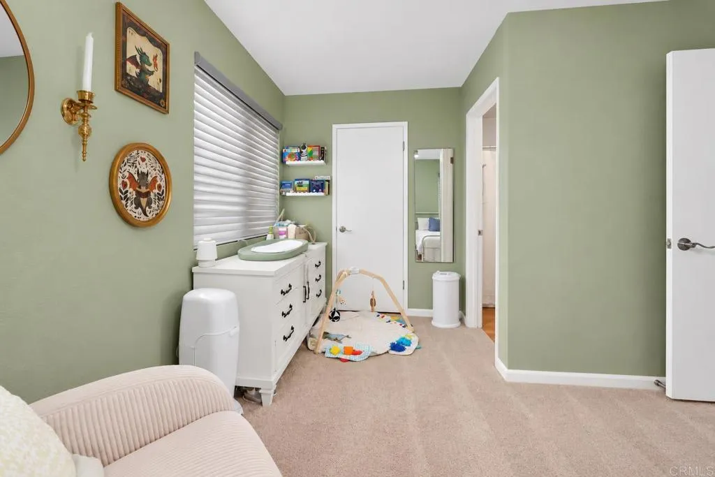 https://cdn.realtyfeed.com/cdn/127/307073733/999bf4177d88e869ba35483c3377dc5d.webp